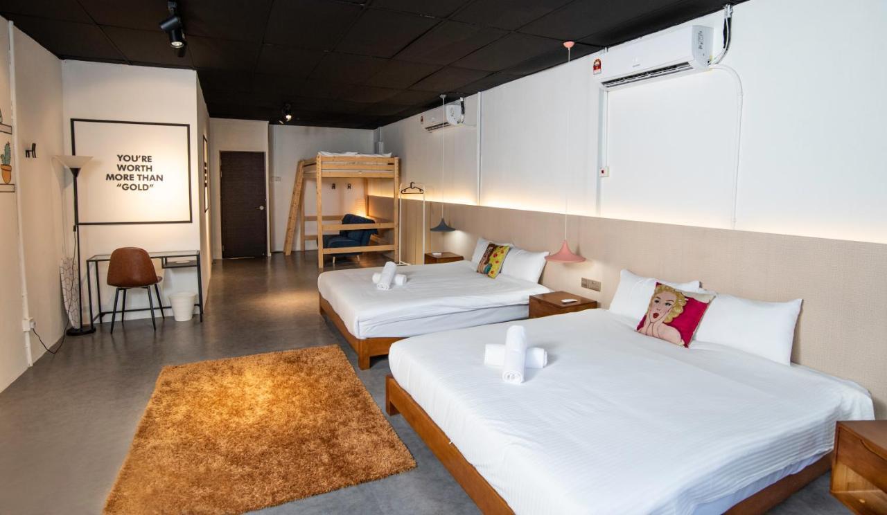 Holiday home Abu Siti George Town